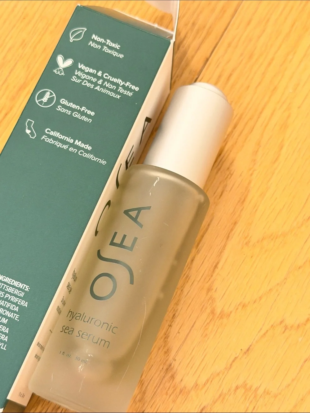 NEW Osea Hyaluronic Sea Serum 30 ml - some cosmetic scratches only to bottle